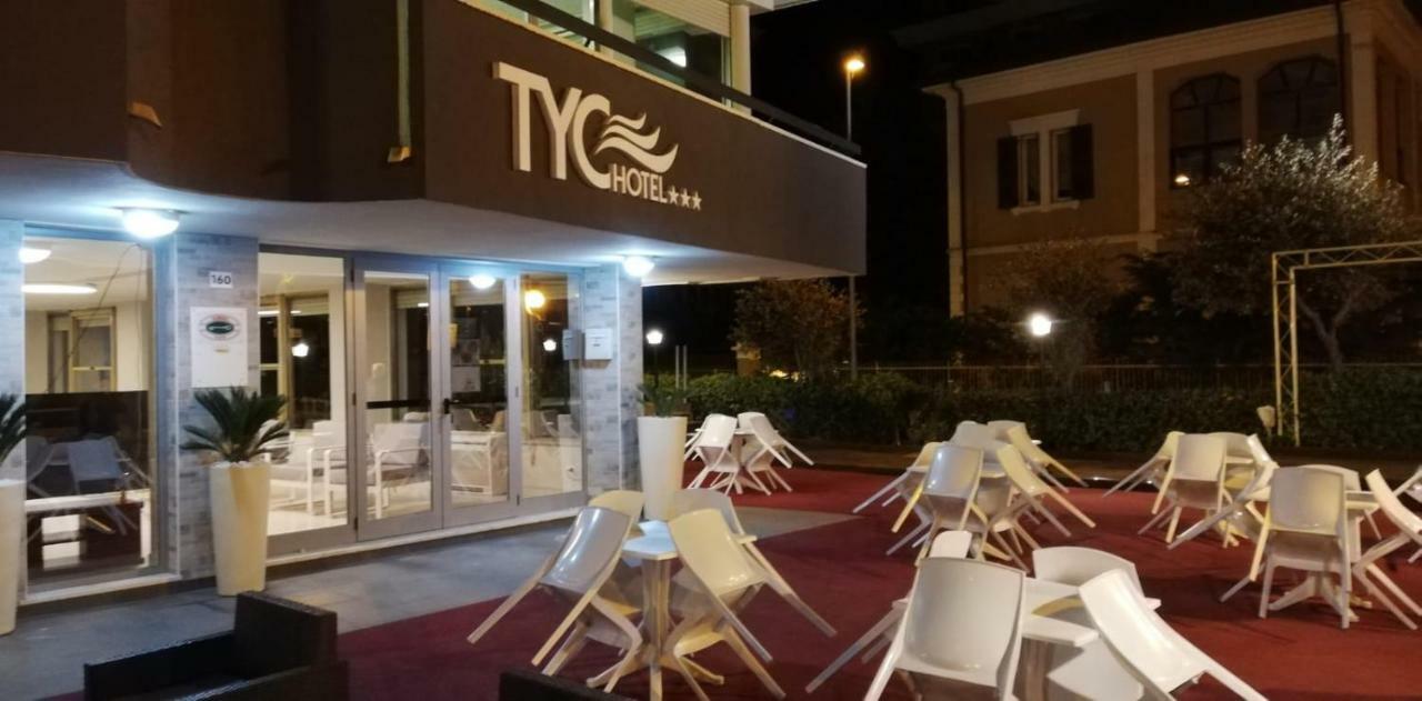Tyc Hotel Viserbella di Rimini Екстер'єр фото