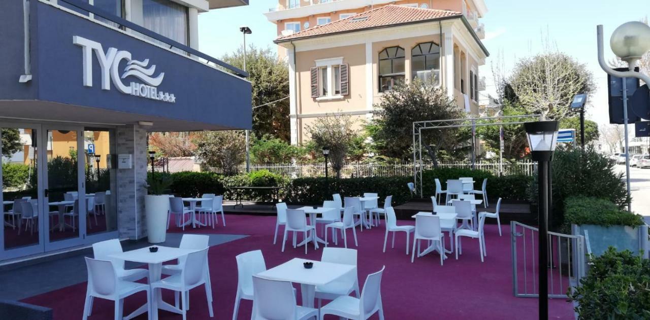 Tyc Hotel Viserbella di Rimini Екстер'єр фото